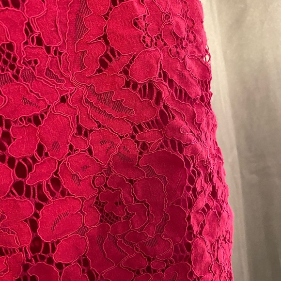 Cute girl’s dress - Picture 3 of 3